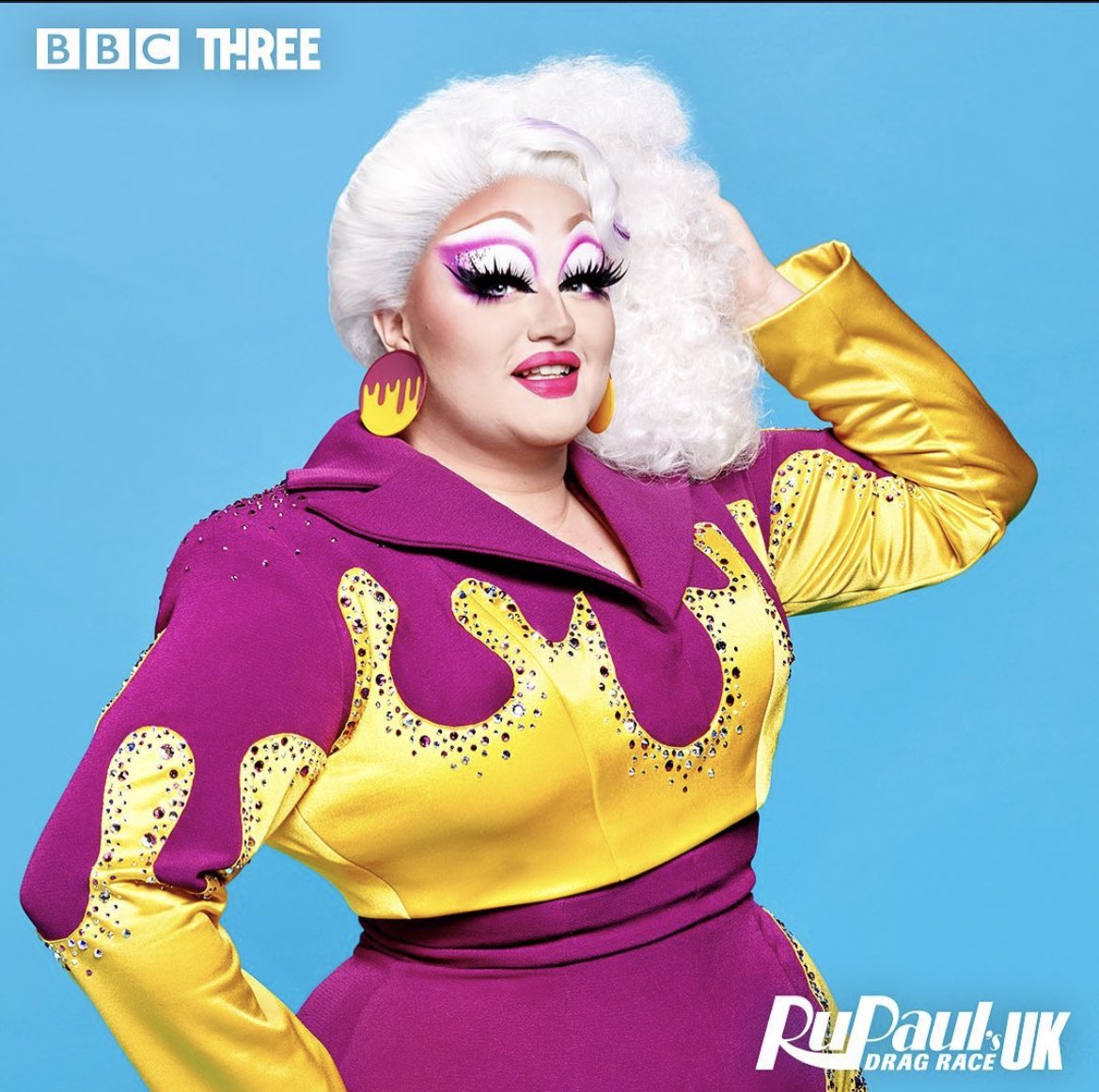 PopCrave's tweet image. RuPaul’s #DragRaceUK Series 3 contestant Victoria Scone becomes the first cisgender woman to ever compete in any Drag Race franchise.