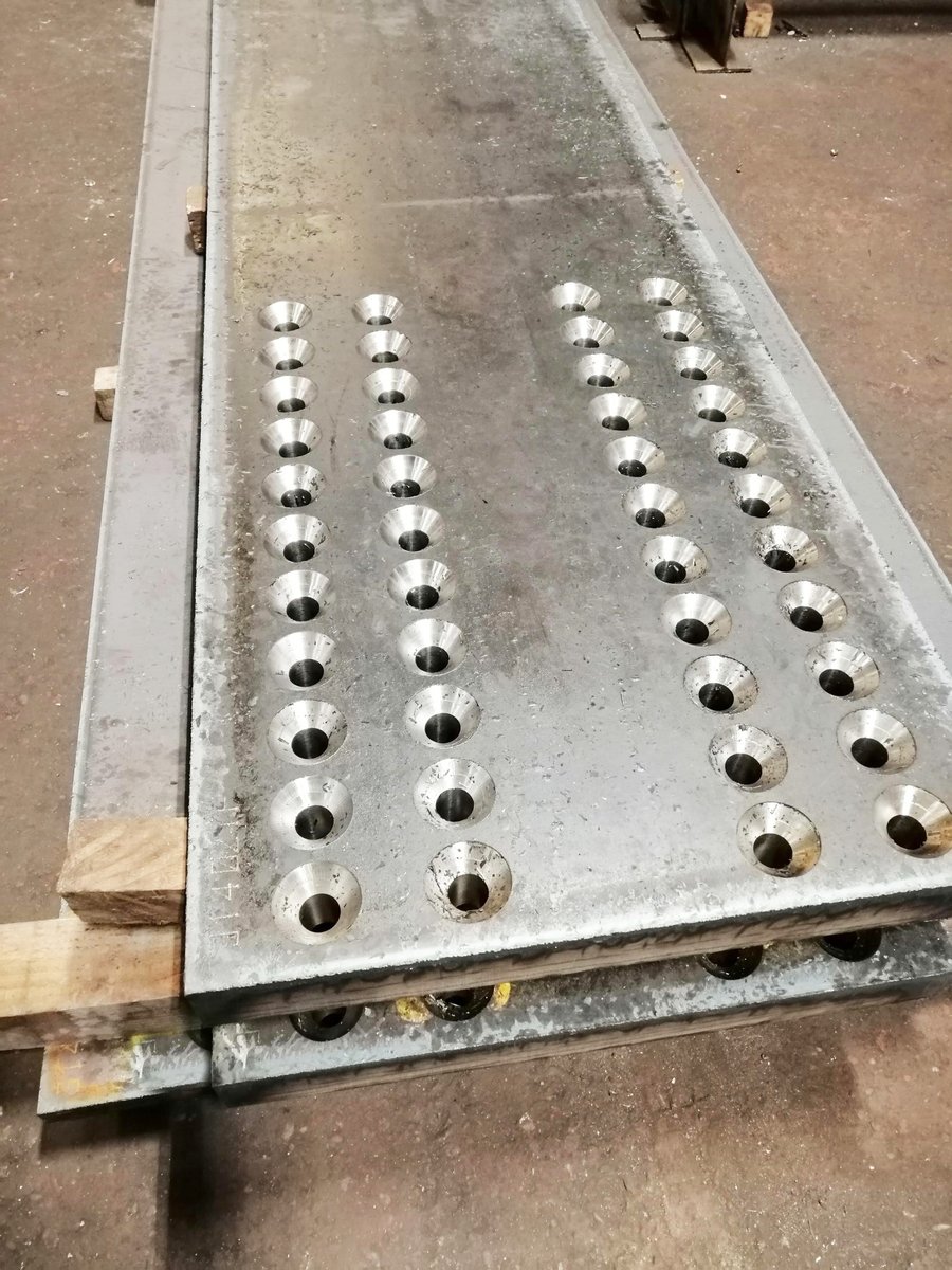Shafton_Steel's tweet photo. Heavy plate girder #drilled and #countersunk on our @ficep_uk Gemini #machine.
#barnsleyisbrill #steelfabrication #steelwork #homeofsteelprocessing #profiling #drilling #countersink #steel https://t.co/VICQABhPfv