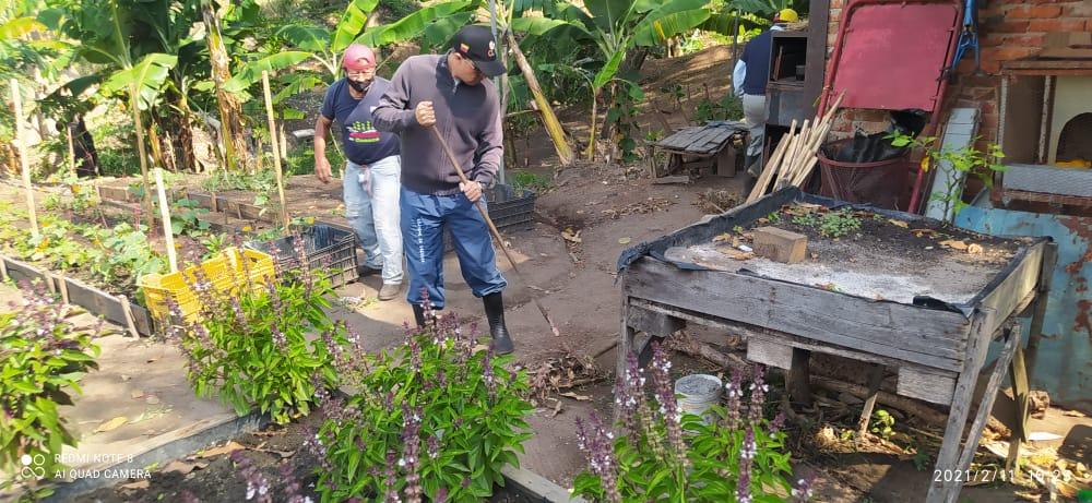 Yo soy productor desde mi comunidad #MiClapTachiraEsProductivo 

¡Producir es Vencer!
🌱
<a href="/FreddyBernal/">Freddy Bernal</a> <a href="/Juntosxtachira1/">Juntos por Táchira</a> <a href="/BermudezJoseA/">Bermúdez José</a>