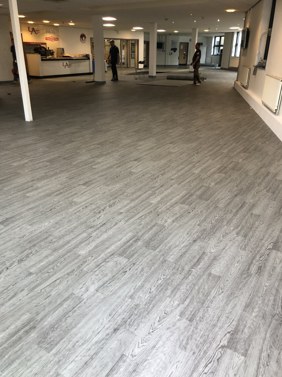 Middxflooring's tweet photo. @Middxflooring  install the stunning @AltroFlooring  'Wood Adhesive Free' vinyl sheet in the canteen at @lambethacademy time for the new academic year

Quick installation, amazing visual and expert fitting by the @Middxflooring team

#altro #adhesivefree #vinylflooring #flooring https://t.co/Yb0bAR2EGy