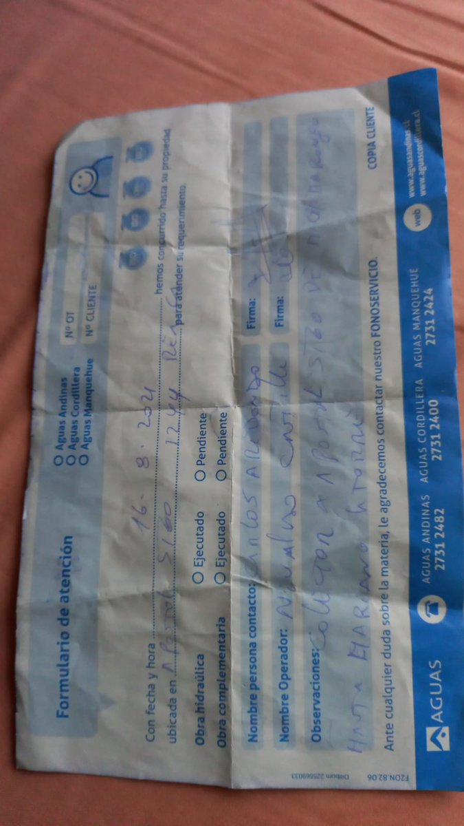 mj_arredondo's tweet photo. @Muni_Renca Tenemos varios reclamos de alcantarillado tapado en Villa IIlanes Chica @aguas_andinas dice que no puede reparar porqué esta tapado por el asfalto que puso @AutopCentral, viene el #Sistemafrontal y el técnico dijo "Prepárese, ustedes se van a inundar" https://t.co/wnY8bvhC0D