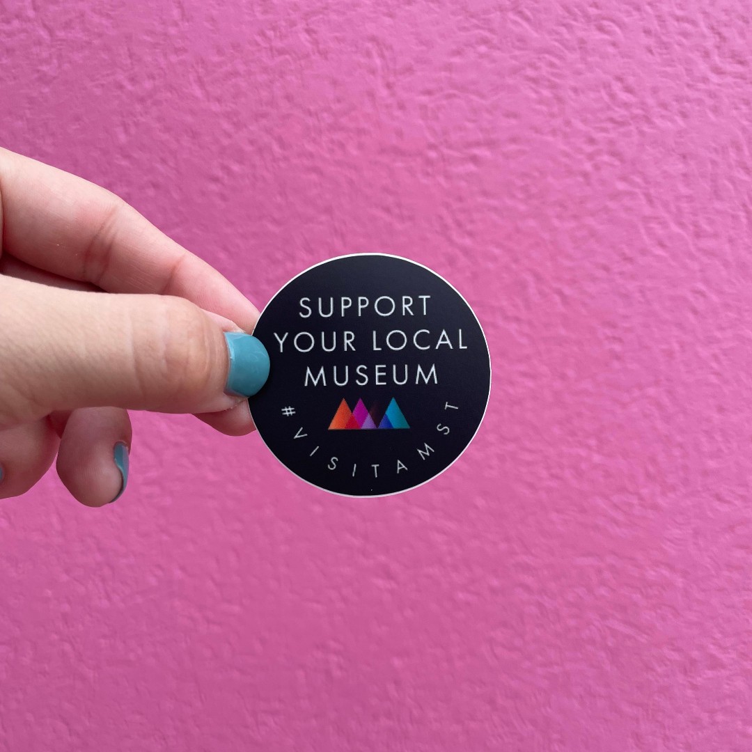 visitamst's tweet photo. #PinkWallWednesday Drop by the Museum today to take a selfie in front of the iconic pink wall! Tag us in your photo & show it to our Gift Shop staff to receive a FREE sticker! #visitAMST https://t.co/DhWPTfbzn3