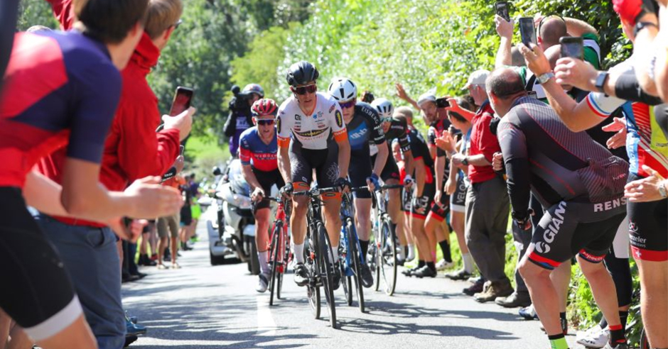 CornwallCouncil's tweet image. 🚴 Live or work along the @TourofBritain cycle race route?

Some sections of the route will need to be kept clear of parked traffic during the event, so please plan ahead and check if the place you usually park is still available.

More on this ➡️ bit.ly/3ASZIB2