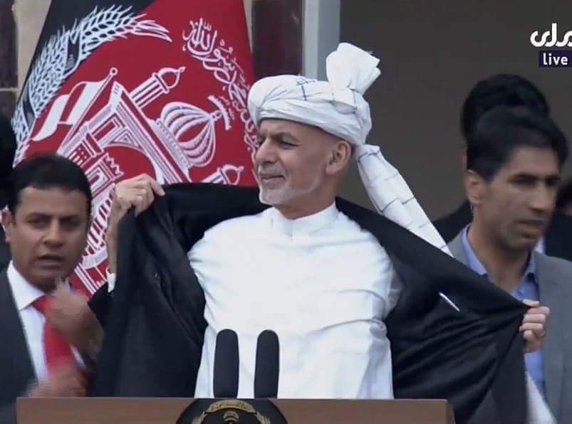 Dawood_Pashtun's tweet photo. متحده عرب عمارتو #UAE تایېد کړه چې ولسمشر غنې زمونږ په هېواد کې ده ا
#ThanksUAE
#GhaniOurHero
@ashrafghani
#DoNotChangeNationalFlag https://t.co/CQBDFlcFEr