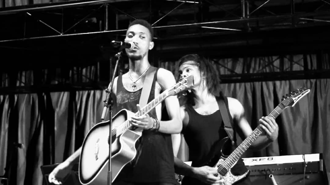 FriendsFood237's tweet photo. Nous allons nous amuser ce vendredi soir, le groupe c'est ISABELLA ( @BandIsabella ) 🔥 https://t.co/r3reAHI0dE