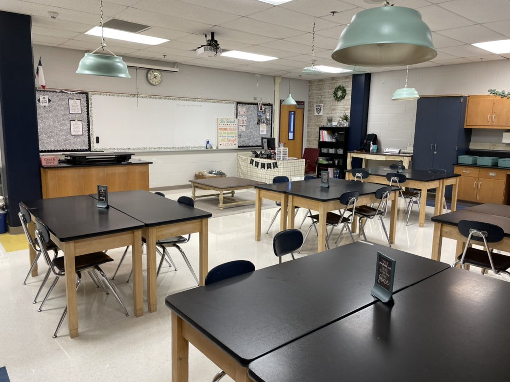 CoachFryar's tweet photo. @NISDConnally just about ready to welcome back students! @NISD_PE @NISDWholeChild #healthyhabits #NISDReunited https://t.co/FSWFaFL2K6