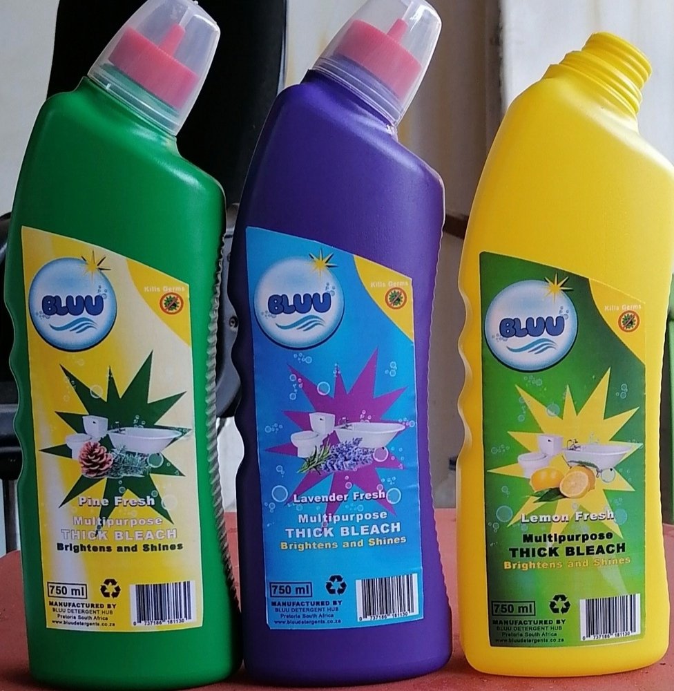 BluuDetergent's tweet photo. She is BOLD
She is THICK
She is COLOURFUL
She is VERSATILE
She is POWERFUL

She is BLUU THICK BLEACH 💙

#WCW #keepitclean #cleanhome
#joyofbluu #detergent #manufacturing https://t.co/hpzWUpGo6C