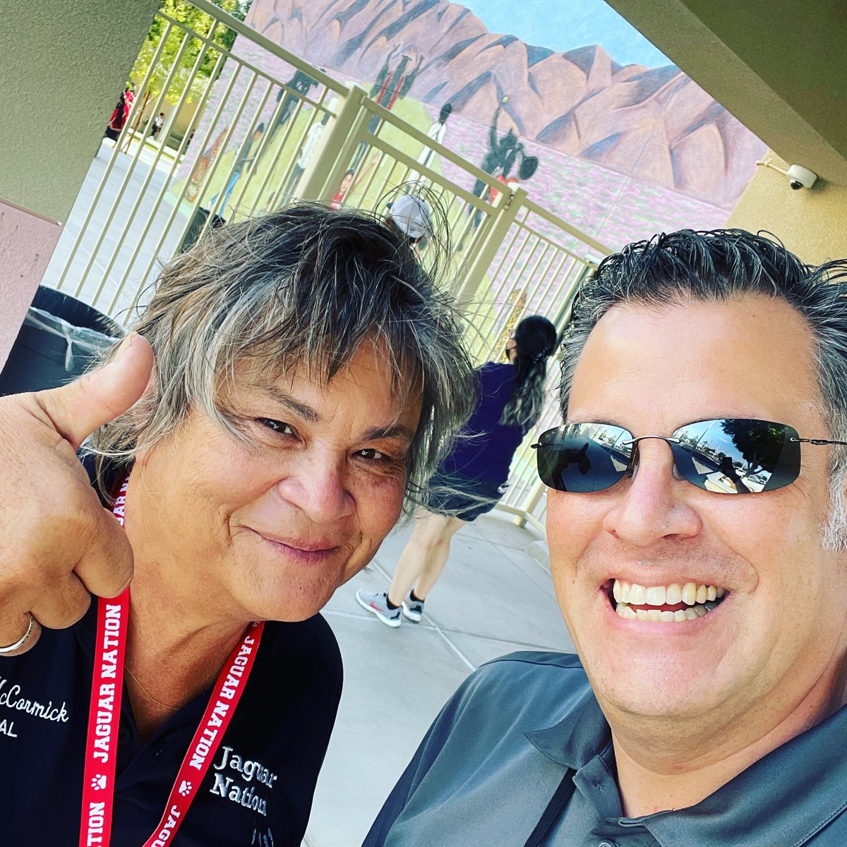 desertwebber's tweet photo. Itβs only fitting that I begin my 21st first day with @tjms_principal, we met on my first day @olphindio in 2001 :)
Have a great #dsusdfirstday @desertsandsusd!!
#desertwebber
#communityguy
#fastenyourseatbelts https://t.co/IsPD6SqThB