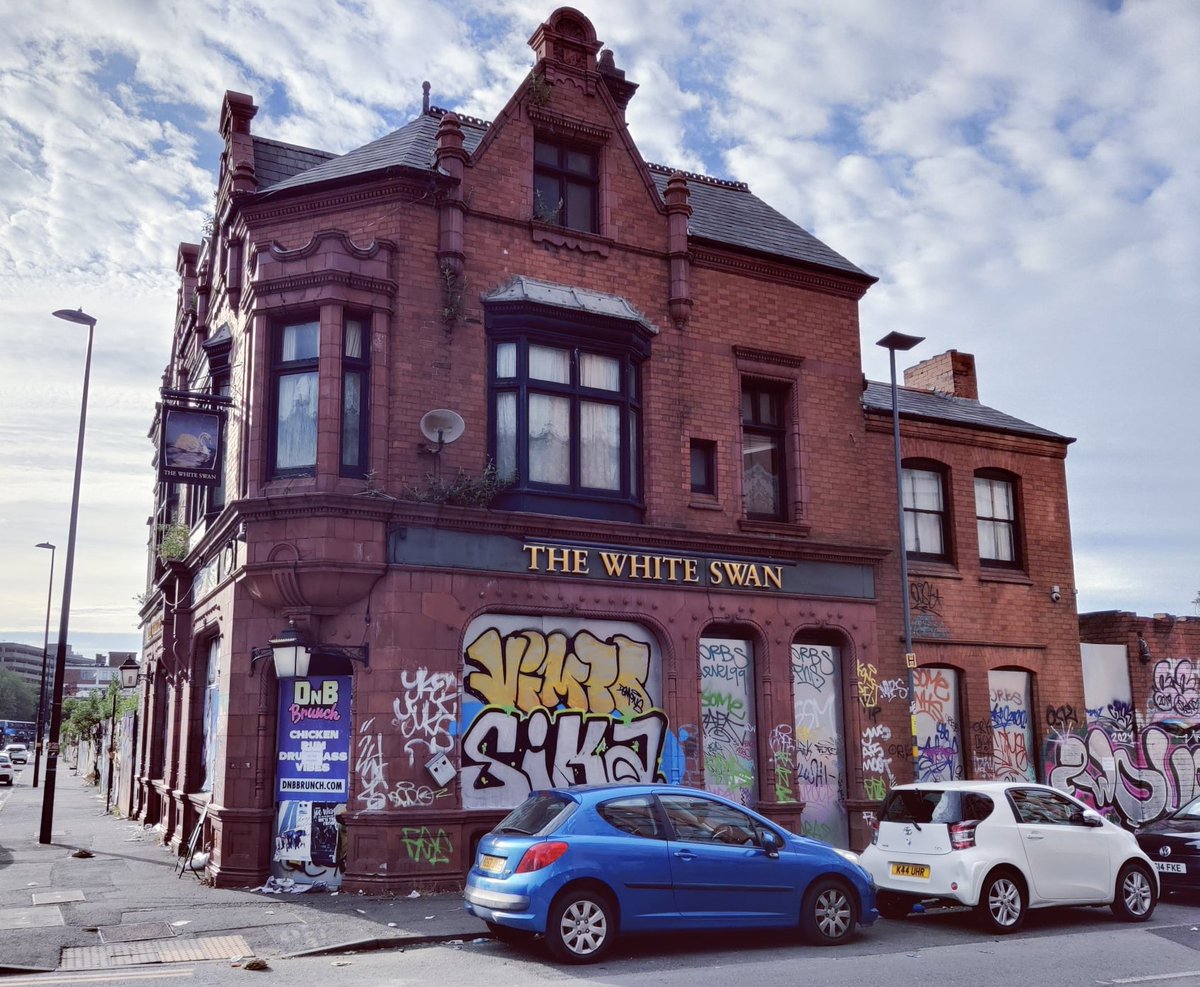 WhatsOnBrum's tweet image. Digbeth pub @WSwanDigbeth will be reopening its doors on 16 September. 🍻

"We are under new management who hope to follow on from the amazing legacy of the Creaton family who so lovingly looked after the place for half a century." 1/2