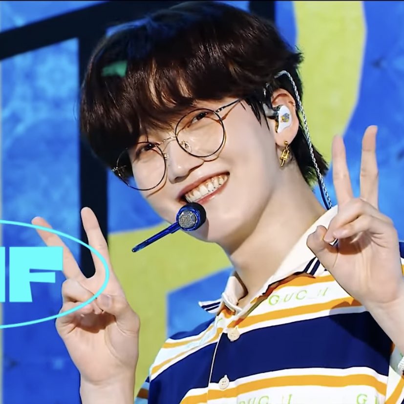 y0untf's tweet photo. 너무 예쁜 울 씅쥬... 💛💛💛 https://t.co/nf6vaDmAM7