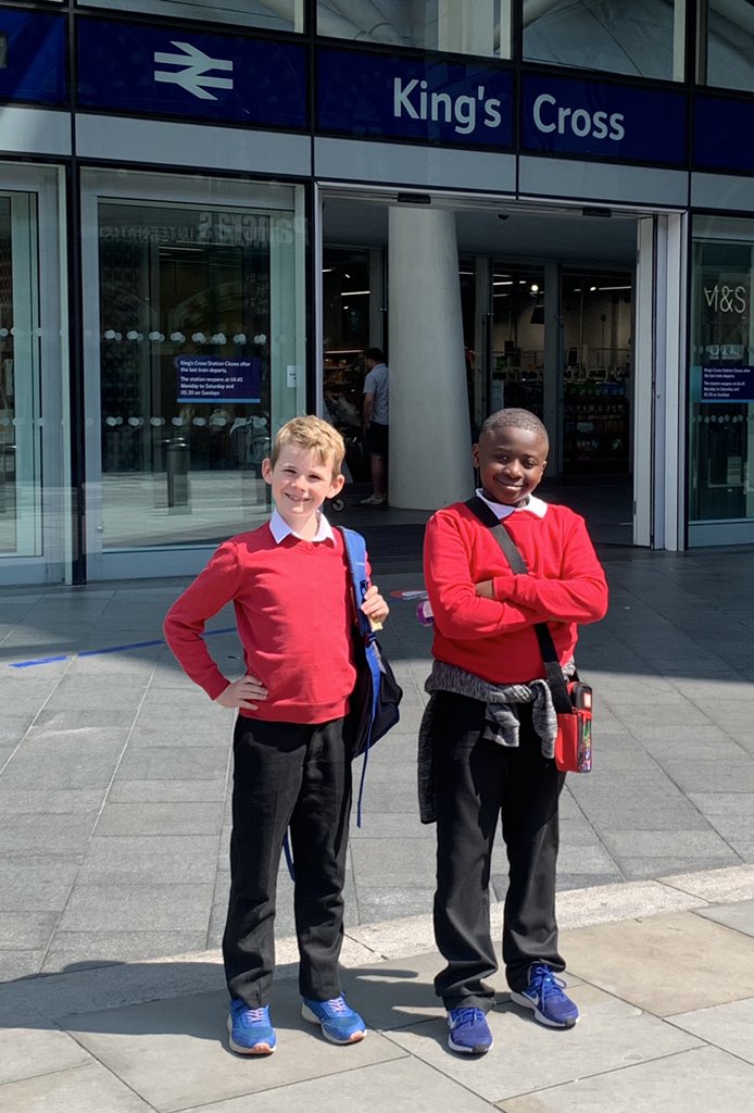 After the success of <a href="/ParklandsLeeds/">Parklands Primary</a> filming with <a href="/russellhoward/">Russell Howard</a> for the Playground Politics section of <a href="/howardhour/">Russell Howard Hour</a> for the last series,we were delighted to be invited back to film the new series.
Isaac+Omar had the time of their lives, Russell was as charming as ever <a href="/QuoiaSant/">Sequoia Sant</a>