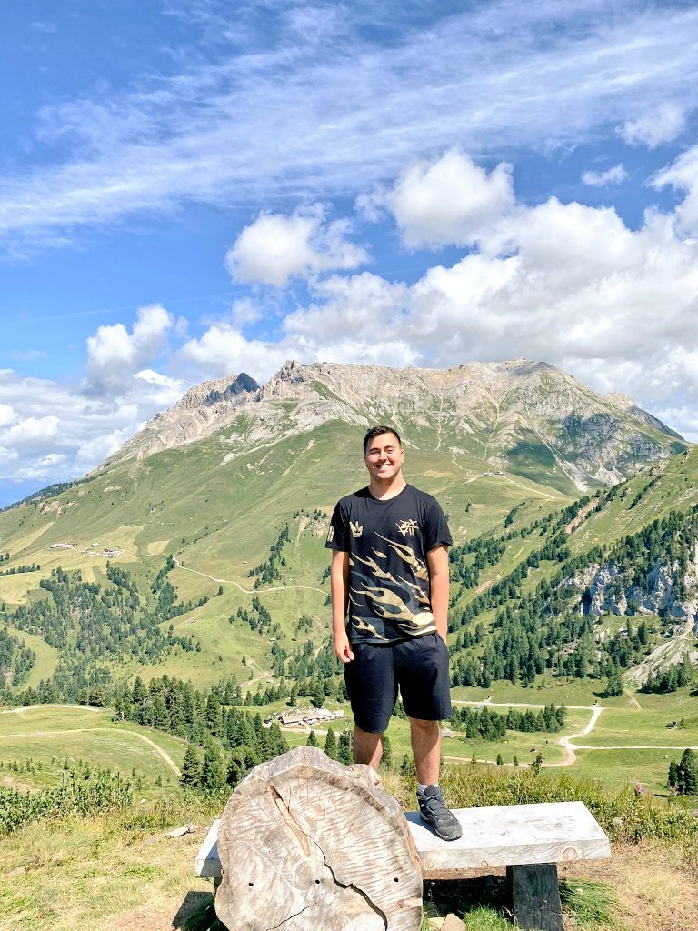 perux_x's tweet photo. Tranquillo Za, ci penso io a portare il Marchio anche all Estero!! @ZanoMind https://t.co/Ybz62v3b7t