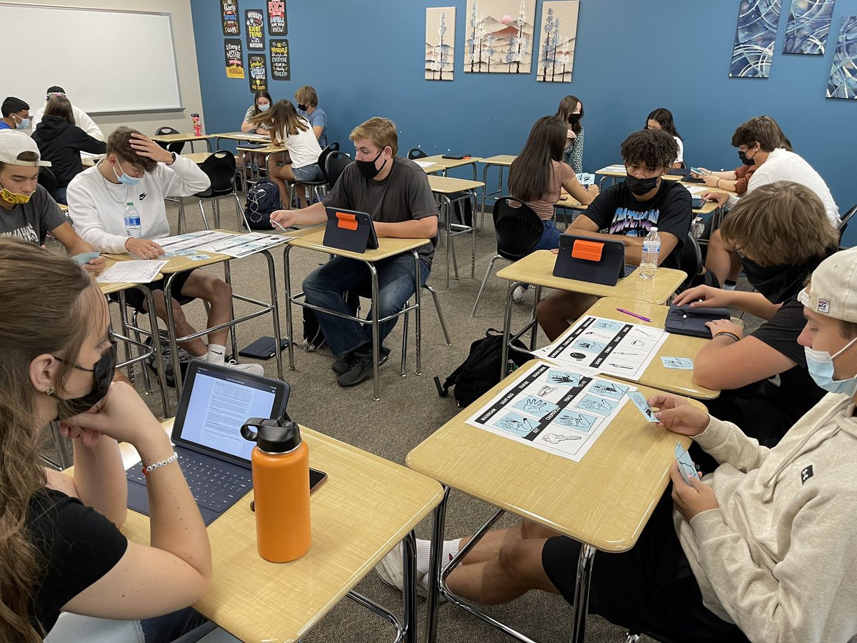 Ms_Emberg's tweet photo. Students in #Precalc @MeadHS worked on their collaborative learning skills by completing @mathequalslove’s #inkstain activity. We started working on how to respectfully disagree and #productivestruggle. #iteachmath #StVrainStorm https://t.co/pplTOx1kVt
