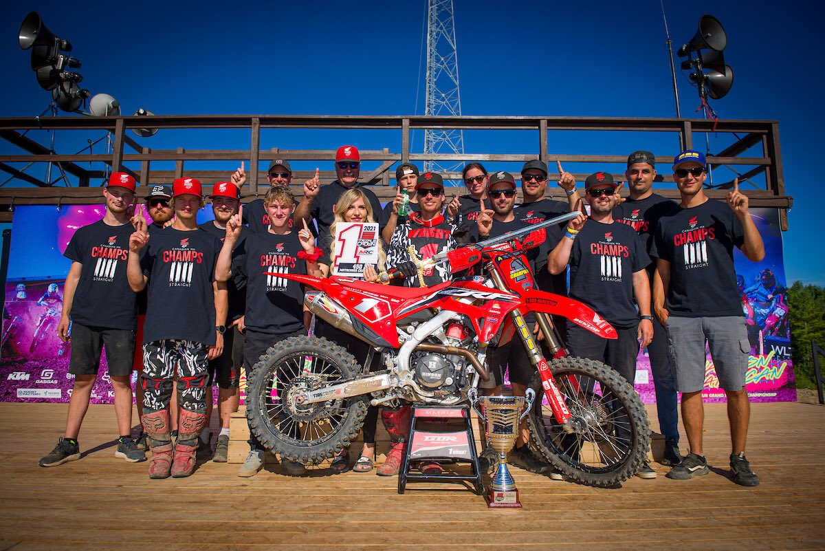 A huge congrats to @dylanrwright and his @GDRhonda team on capturing the @TripleCrownSer 450 championship 🍾🏆👏 #hinsondomination #choiceofchampions #hinsonhookup #honda #motocross #champs 📸 @lissimorephoto