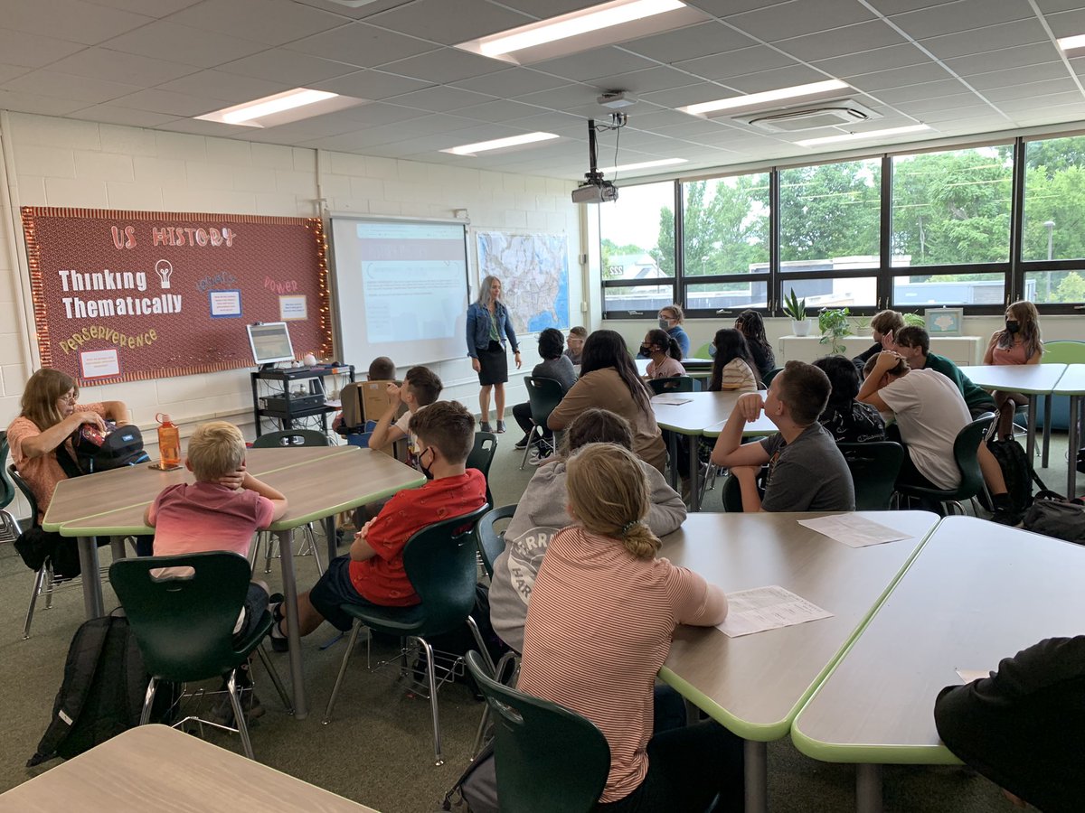 MrSheppardMMS's tweet photo. Welcome back 8th grade!!  Getting after it on day 1!! #allaccesslearning #mychoicemayfield @MMSOurHouse @MMSOurHouseAP https://t.co/1DqJmfP1se