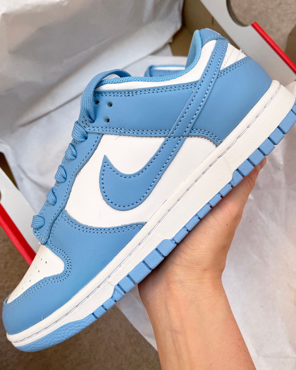 HUGE GIVEAWAY! We're giving away a pair of the Nike Dunk Low University Blue to one lucky winner. 🚀

The rules are simple:
1. Follow <a href="/TheSoleWomens/">The Sole Womens</a>
2. LIKE and RETWEET this tweet
3. Comment with your UK shoe size

Good luck! 🍀