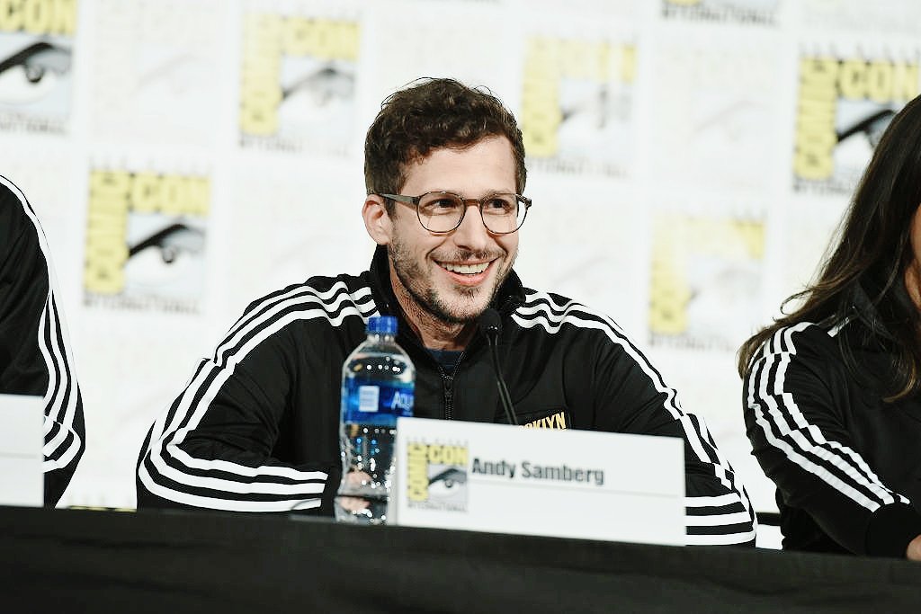 Let\s celebrate his day!!! happy birthday andy samberg    