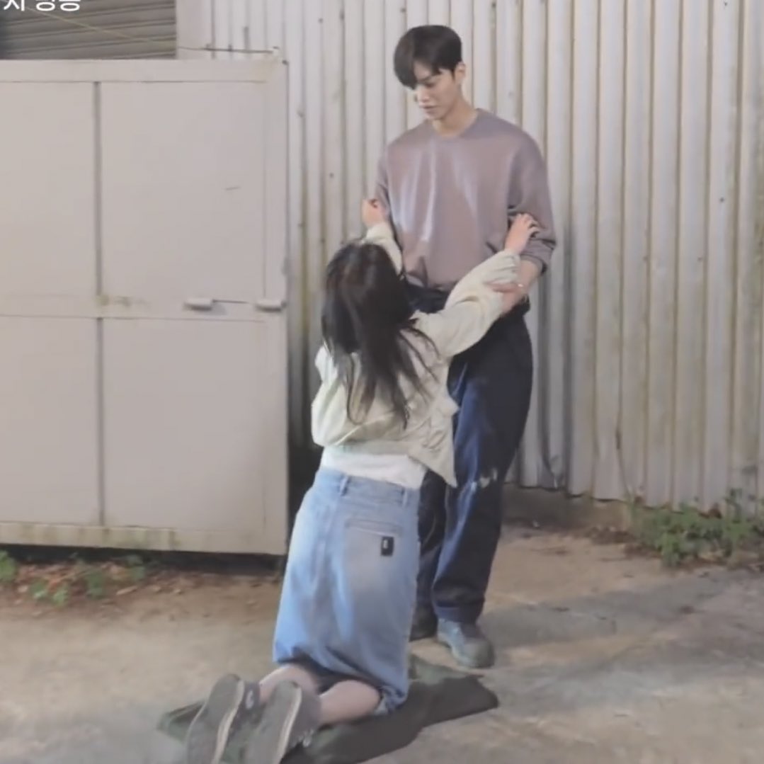 bemy4everonly14's tweet photo. คังเธอต้องหยุดเลิ่กลั่กก่อน 55555555555555555555555555555555555555555555555555555555 https://t.co/E0k0NUntDv