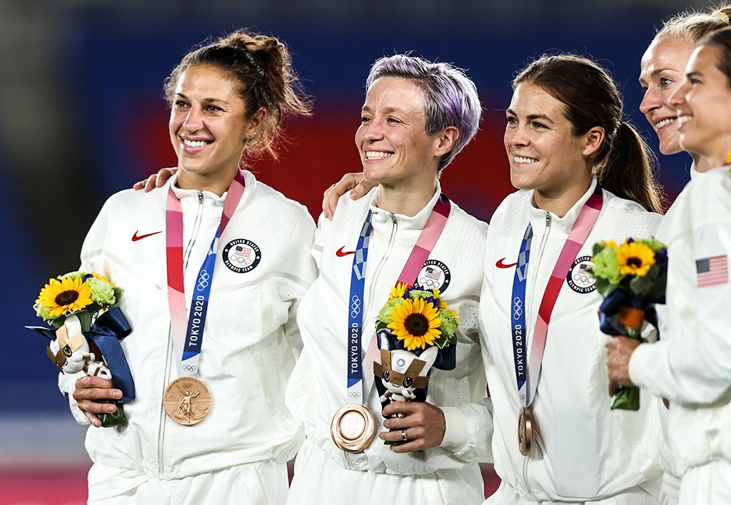 RBFutbolTweets's tweet photo. #RT @brfootball: 📆 @USWNT announce their last friendlies of 2021, which will be Carli Lloyd's final four games:

Sep 16: Paraguay
Sep 21: Paraguay
Oct 21: South Korea
Oct 26: South Korea https://t.co/ALpxE7DAy2