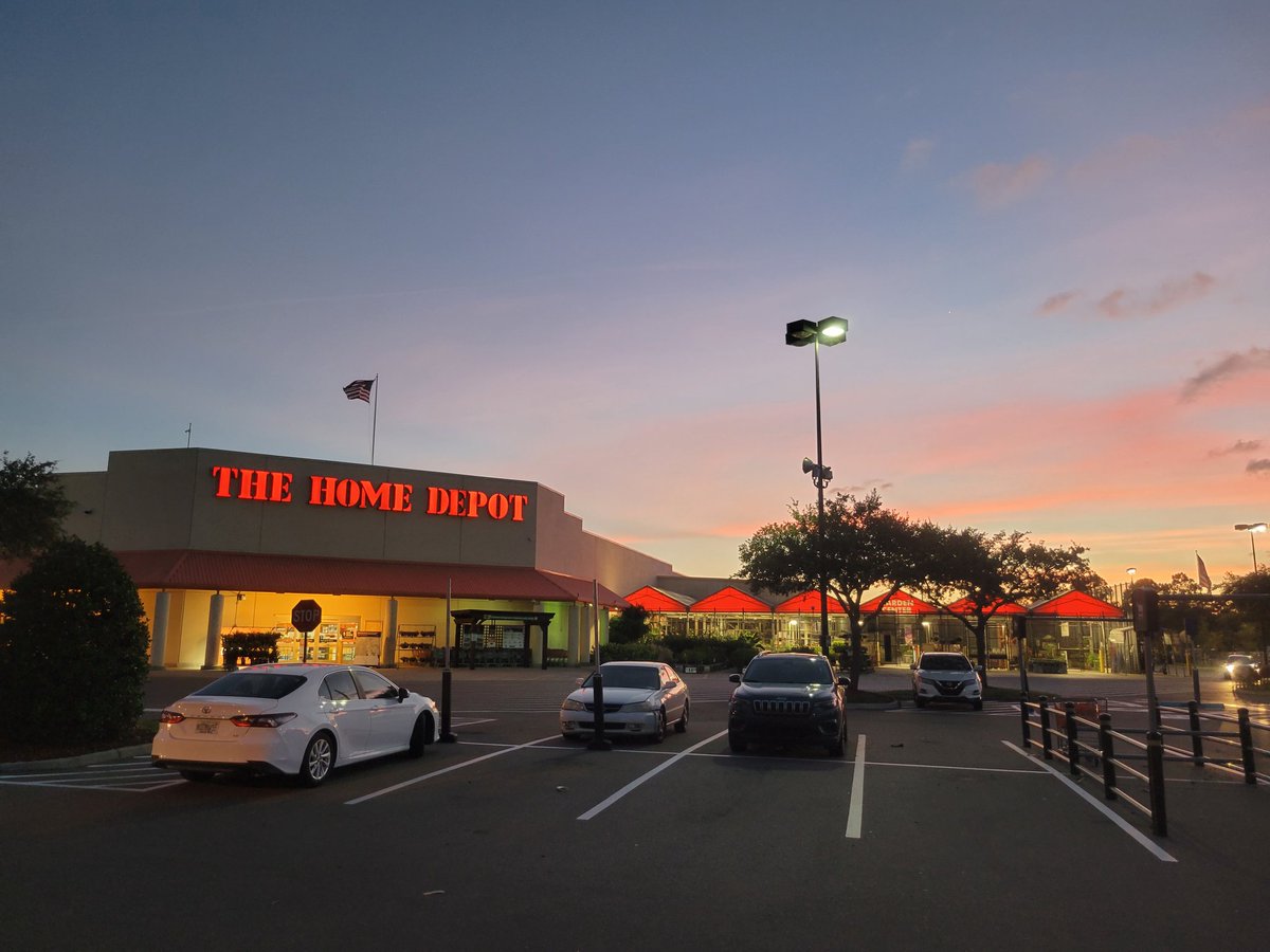 (3/3) I want to thank all the associates at 6327 and the 115 district team! Thank you for letting me be part of your HD family over the last year. I have learned so much from this team!