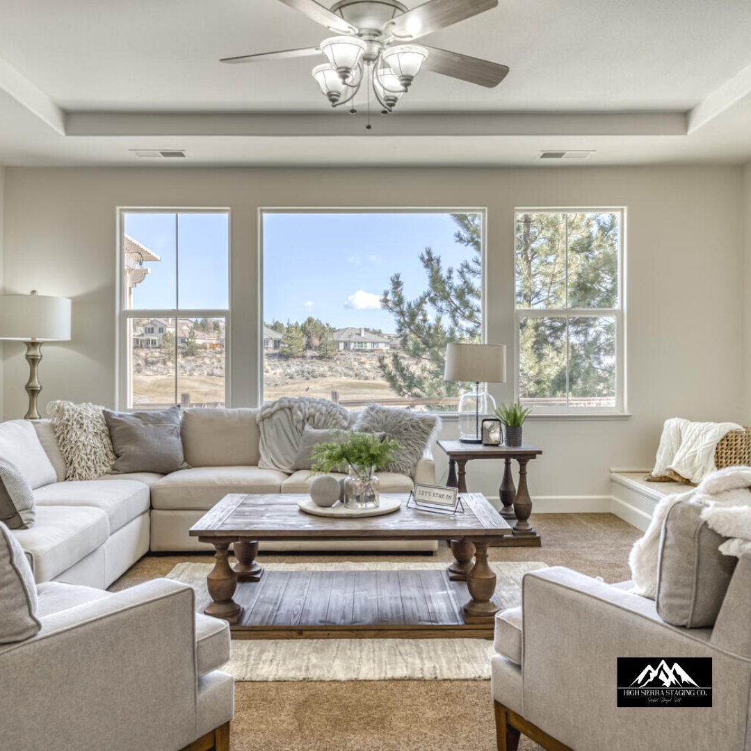 staging_co's tweet photo. This is one of the listings we turned to a dream home in 2021! 

Any guess how many offers did the realtor receive after we staged the house? Drop your answer below. 

#nevadarealtor #realestatelistings #nvhomes #staginghomes #stagingcompny #stagingtosell #stagingforrealestate https://t.co/H1ch7ku7bq