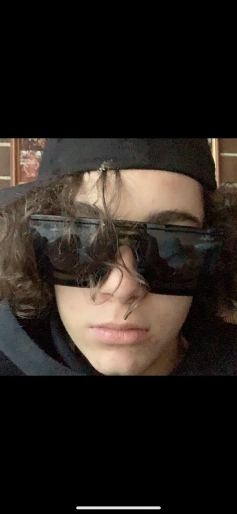 charb261's tweet photo. Looking for a sugar mommy, Australia hit me up https://t.co/0izsWKDyUi