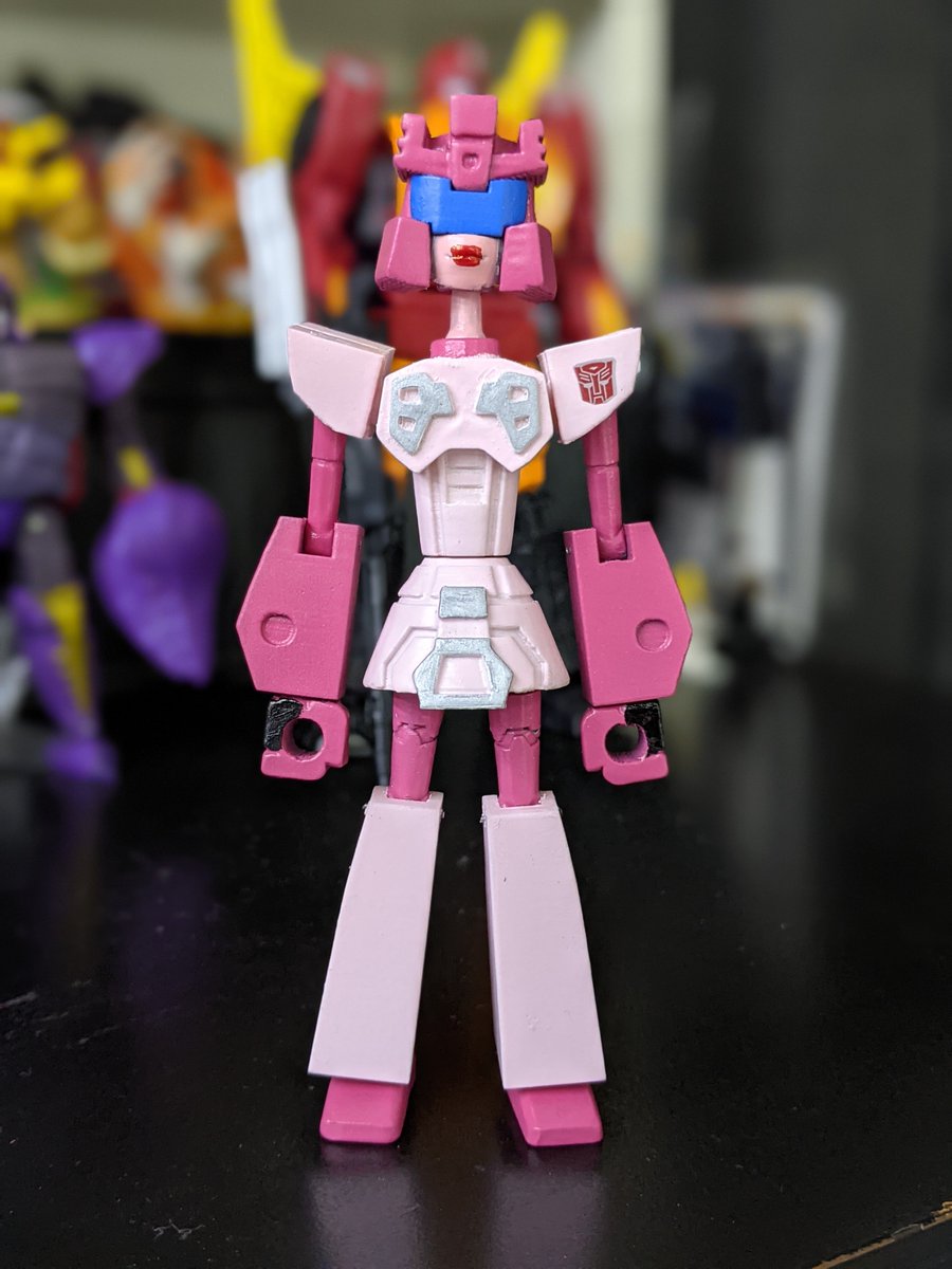 MattNvk's tweet photo. Hopping on here to shout out @Malunis for making the #TransformersAnimated Rosanna files. She looks great on the shelf with everyone else. https://t.co/hbGO8uqXBd