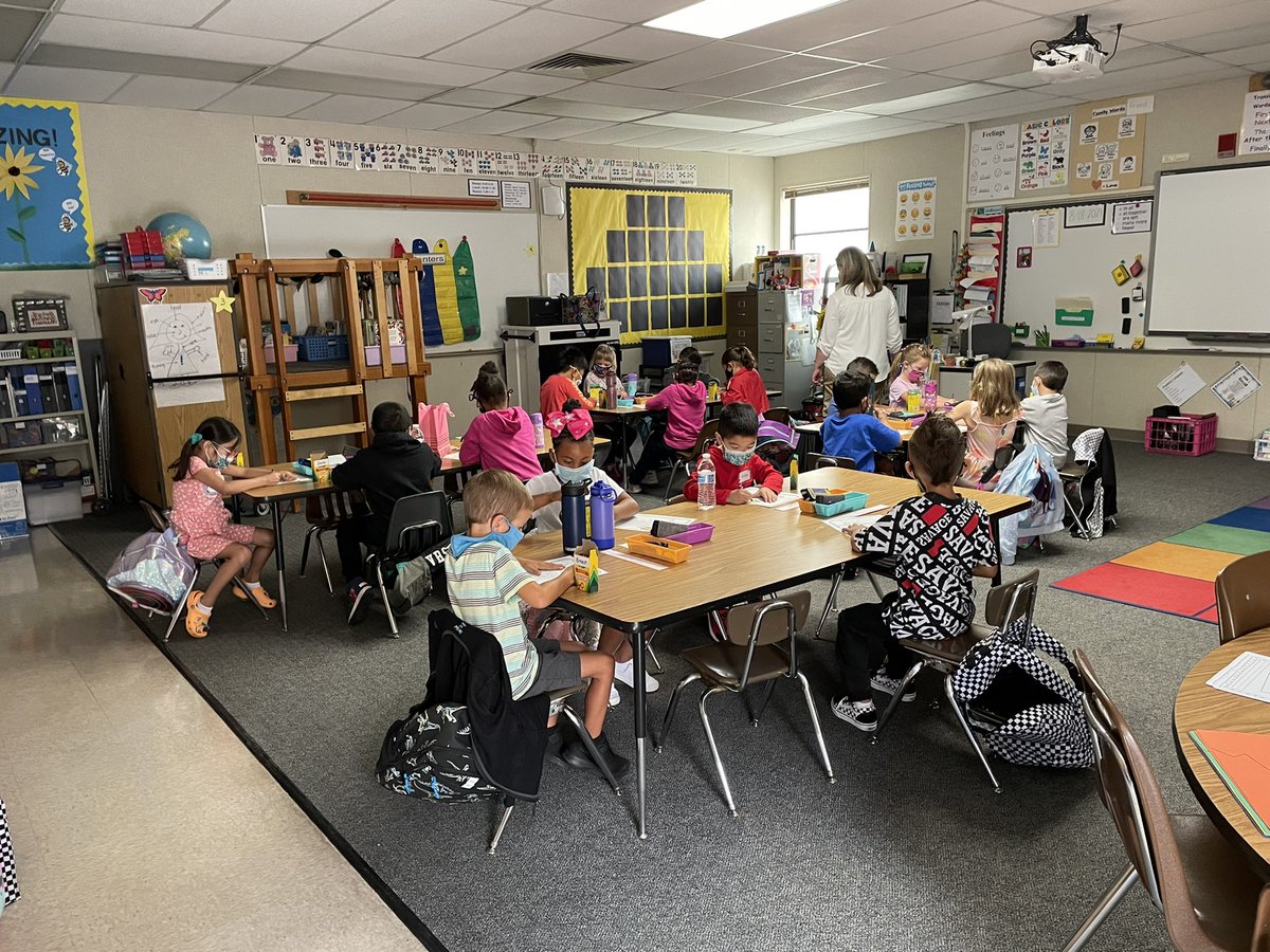 Loved seeing all the <a href="/LCSharks/">Laurel Creek Elem</a> sharks in class and ready to learn!