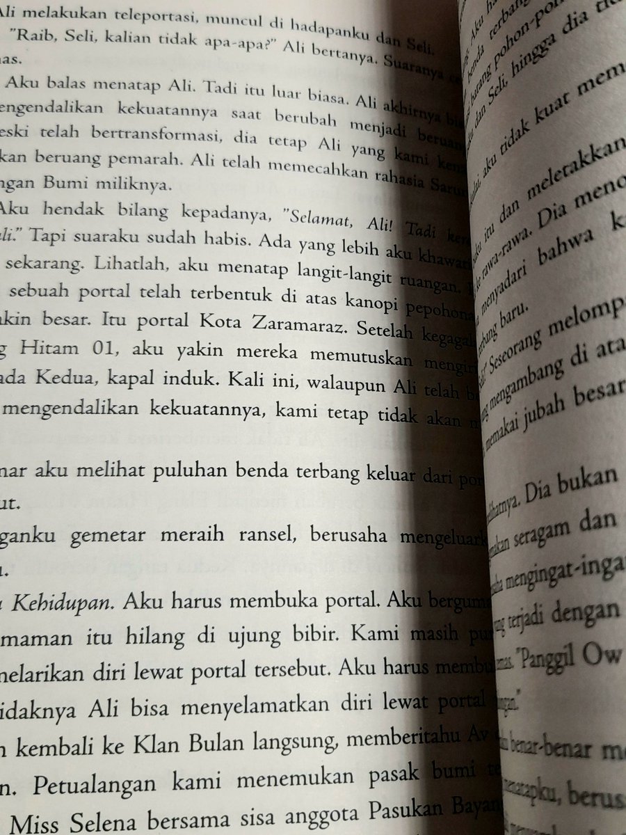 emilyscripts's tweet image. study and reading. have a sweet night and rest well semuanya &amp;lt;3