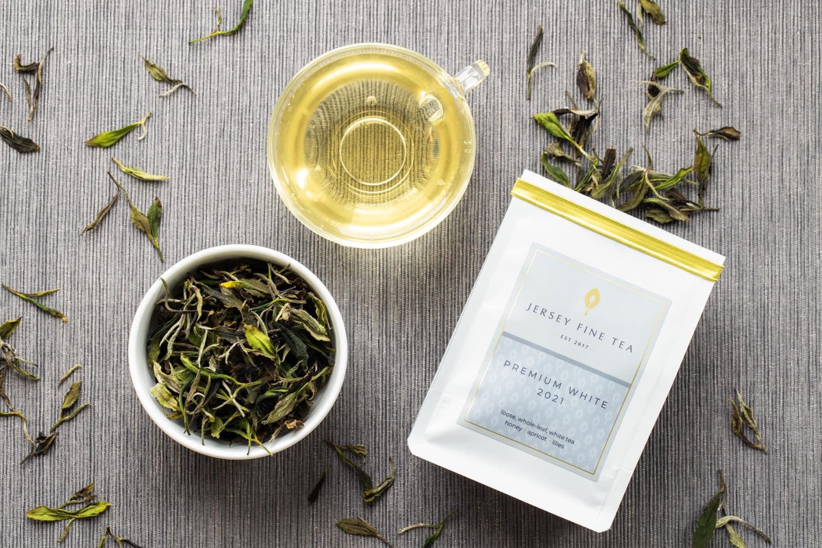 Our beautiful white tea is mingling of small brown and green leaves and baby shoots that show flashes of delicate silvery buds. 

Its liquor is the perfect balance between sweet, fruity and floral notes. It delivers honey and apricot aromas with some hints of lilies.