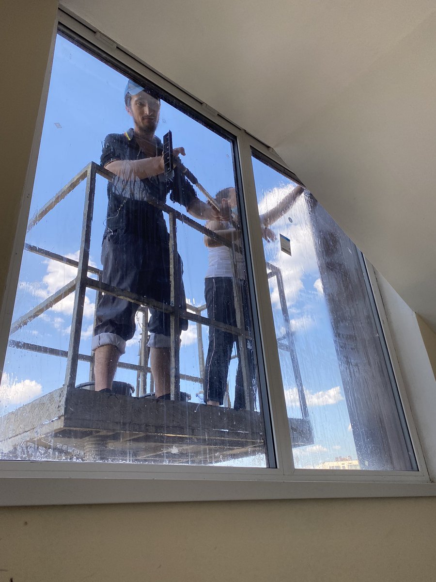 UK_TOKTO's tweet photo. Мытьё подъездных окон ул Одоевская д 31 @UATNTula @gilincp71 @Privadm https://t.co/8TZEYspWyi