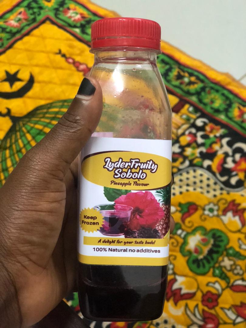 LyderSnacks's tweet photo. #clientcam
Lyder pineapple sobolo. Is this your favourite too? 

#snacksonsnacks #sobolo #hydrate #healthysnacks https://t.co/t7Fj0Ki0CH