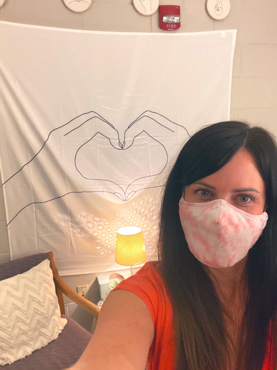 This school counselor is excited to greet our Combs students tomorrow!  🙌🏼🐊❤️<a href="/CombsCatchUp/">Combs Catch Up</a> <a href="/WakeSchCounslor/">Wake Sch. Counselors</a>