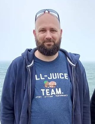 RichardP08's tweet photo. Not sure how many of these have made it to England, but here is my All Juice Team shirt from @BreakingT in North Devon #wearthemoment #alljuiceteam #breakingt https://t.co/Y5w6tC0PVD