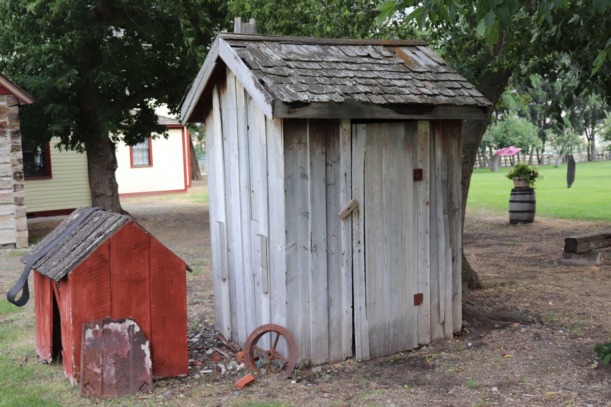 2021 Wisdom Wednesday #24:

It's a short trip from the penthouse to the outhouse - Paul Dietzel

This is the last Wisdom Wednesday for our 2021 season.

#HistoricHatCreek #2021season #WisdomWednesday #outhouse #ccclives