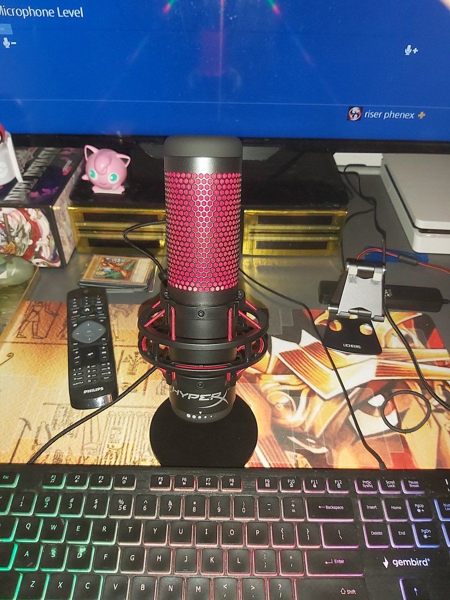 dark_riser_p's tweet image. Pov i olso got a new sick mic the hyper x so bater phenex oudio #streamingmicrophone #jojo #Memes