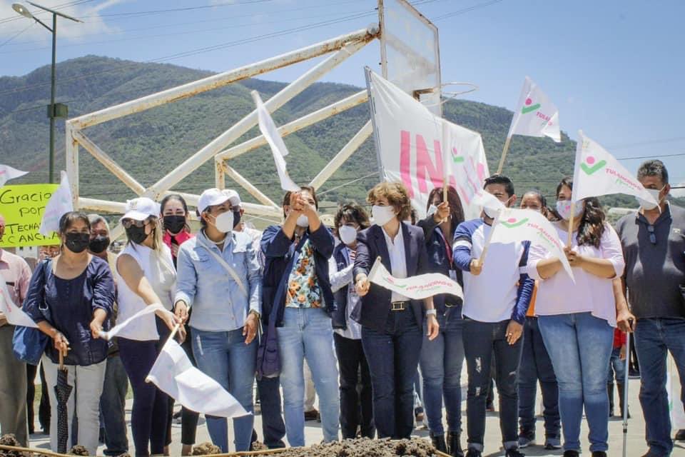 enfasisnoticias's tweet image. #Tulancingo | Iniciaron los trabajos de construcción del #techado de la Cancha de Usos Múltiples en el Parque Urbano Napateco
Además de la #pavimentación con concreto hidráulico en la colonia #Napateco

#Hidalgo #NoticiasÉnfasis 
📸 @MarquezAJorge