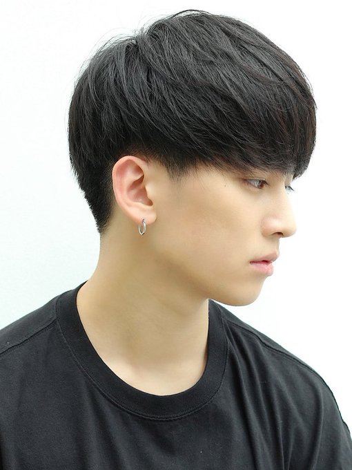 メンズの髪型のマッシュとウルフの違いは何 美容師への頼み方は