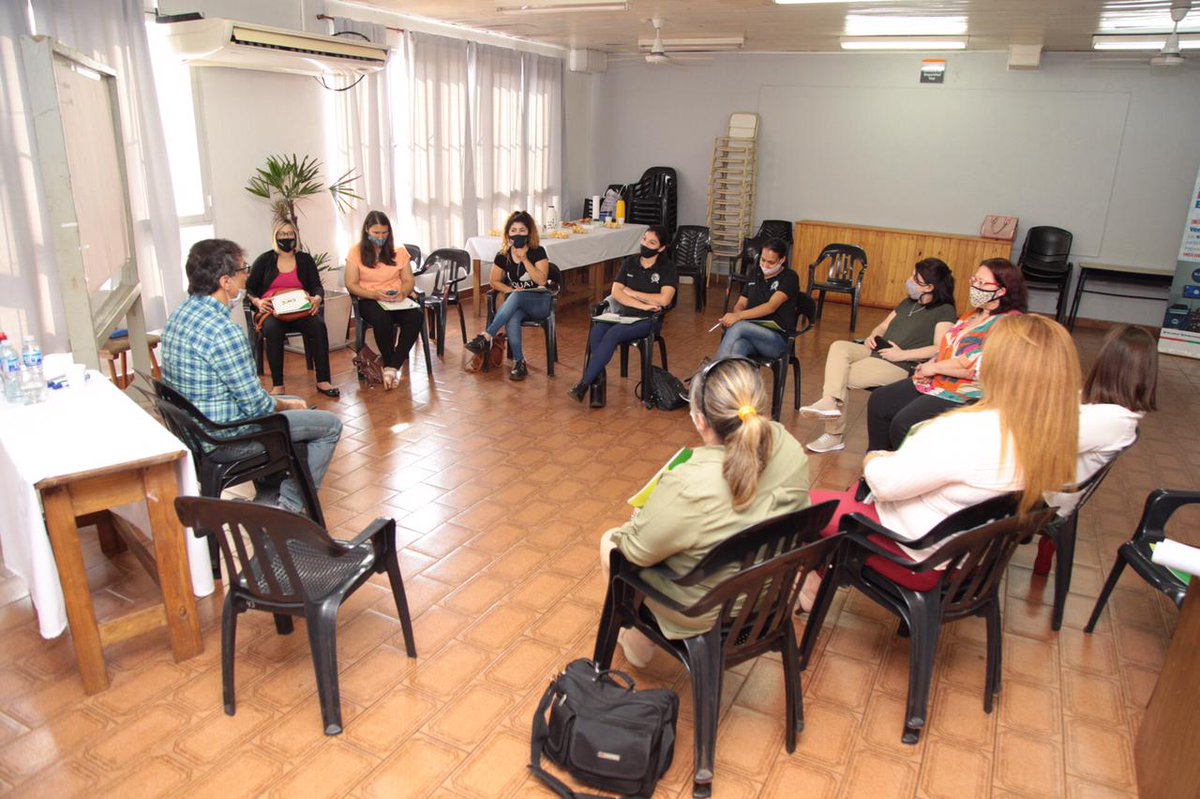 SubsecretaraAs1's tweet photo. El Programa de capacitación a funcionarios de las Áreas Municipales de Niñez la @SubsecretaraAs1 del @mgmisiones a cargo @JoseloSchiro,se desarrolló hoy en @MMunicipalidad el 3 Encuentro con @DYA_ORG @herrerayflia @defnnamnes @maroguerreroa  @chunbarreto @rovira_carlos https://t.co/DafLKnpYMB