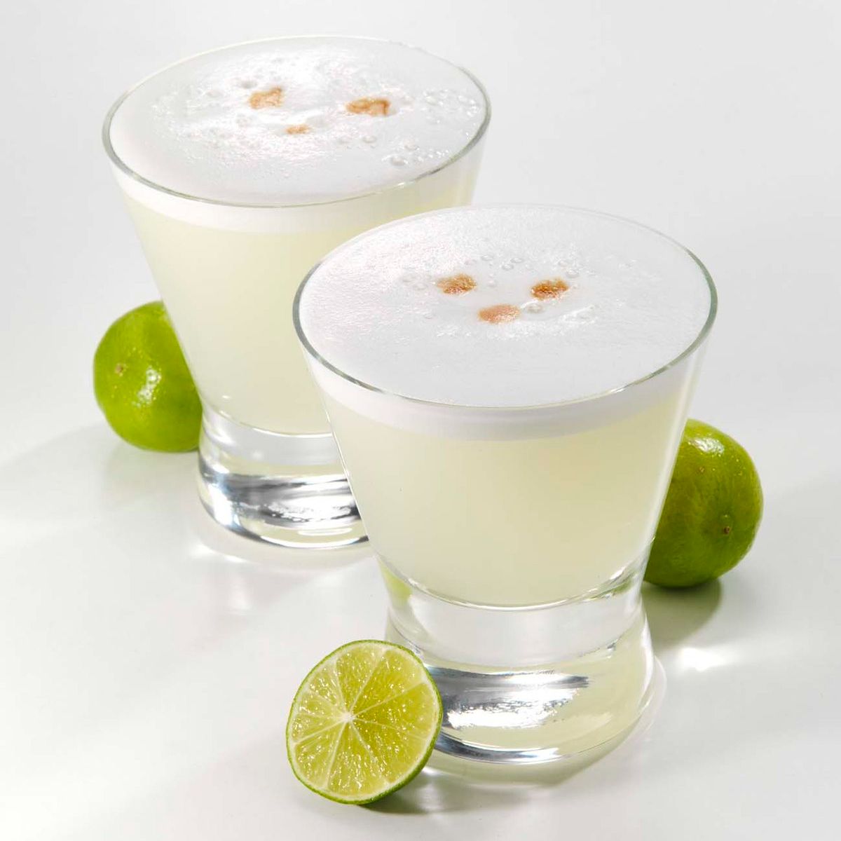 Was the Pisco Sour invented in Chile or Peru? Our new contributor <a href="/Lauren__Eads/">Lauren Eads</a> investigates.

bit.ly/3CTFn07