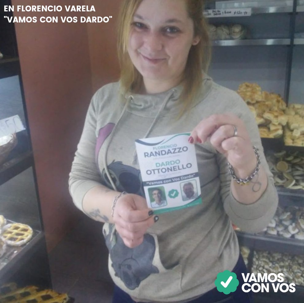 OttonelloD's tweet photo. Comerciantes y vecinos de Varela nos abren sus puertas y ofrecen su apoyo a la fórmula @RandazzoF-Ottonello.
"𝗩𝗮𝗺𝗼𝘀 𝗰𝗼𝗻 𝗩𝗼𝘀 𝗗𝗮𝗿𝗱𝗼" https://t.co/plN0MlMkjh