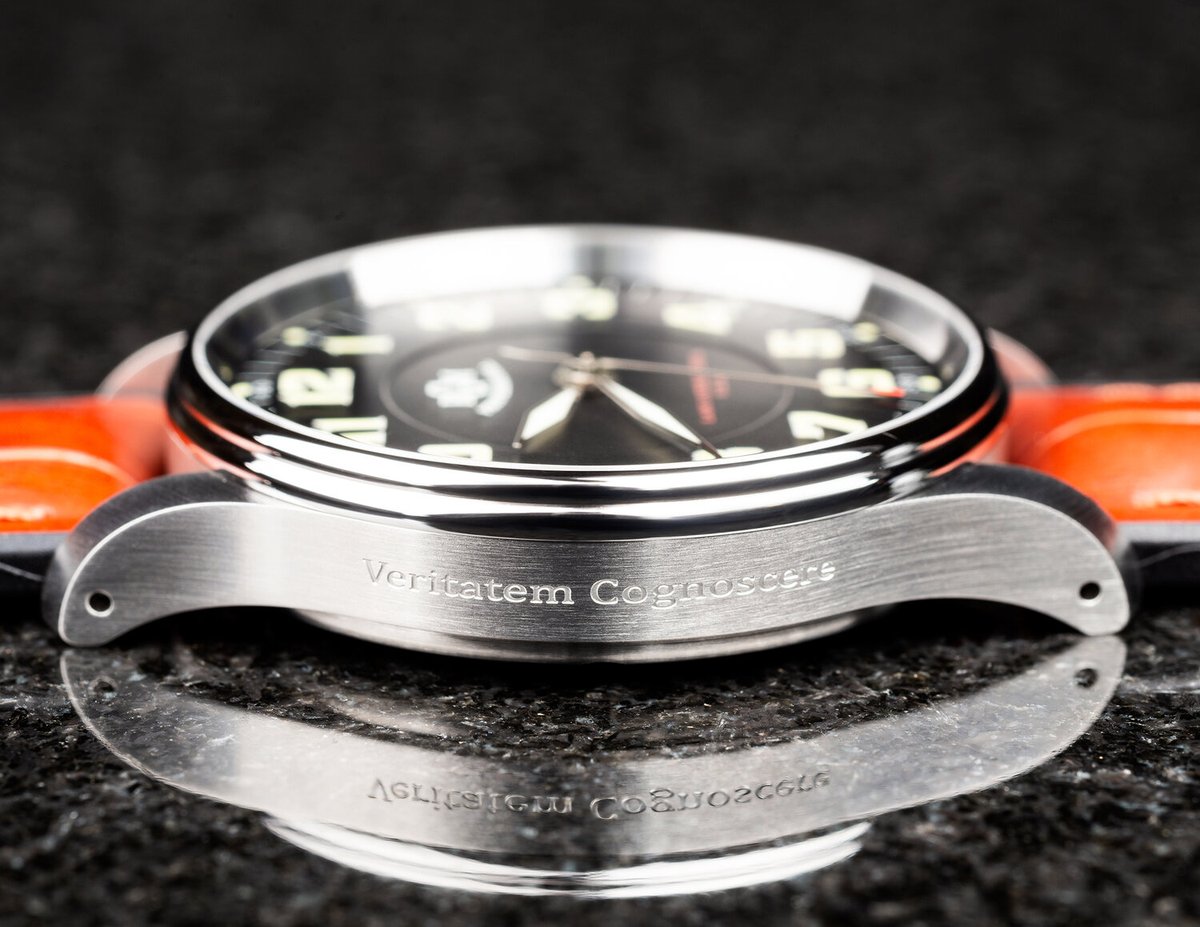 RGMWatchCompany's tweet photo. Sometimes a little engraving on the side of a case can be nice. Here on the side of an RGM Model 151.
#rgm #rgmwatches #rgmwatch #watch #watches #wristwatch #wristwatches #watchmaking #watchmaker #watchengraving #bespoke #bespokewatch #customwatch #independentwatchmaking https://t.co/dCQyJDglsG