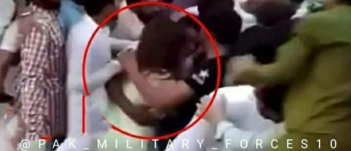 Maryampanhwar16's tweet photo. likhna 💯🙌🏻
Ek azad mulk me azadi k din hawa ki beti na mehfooz rahi 💔💯
rip humanity 
#minarepakistanincident 💔 https://t.co/9mj22YtCqp