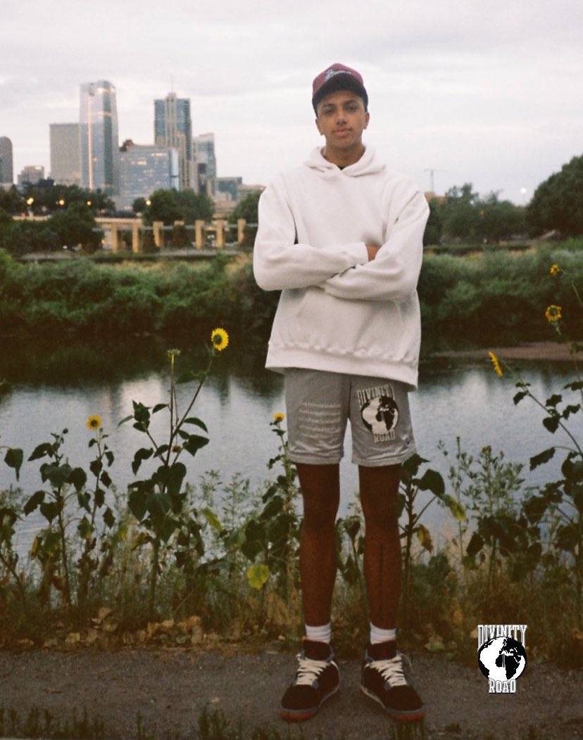 DivinityRoad's tweet photo. DR statement shorts in maroon and silver drop this friday, AUG 20th at 11am MT. https://t.co/97z48wDpdv