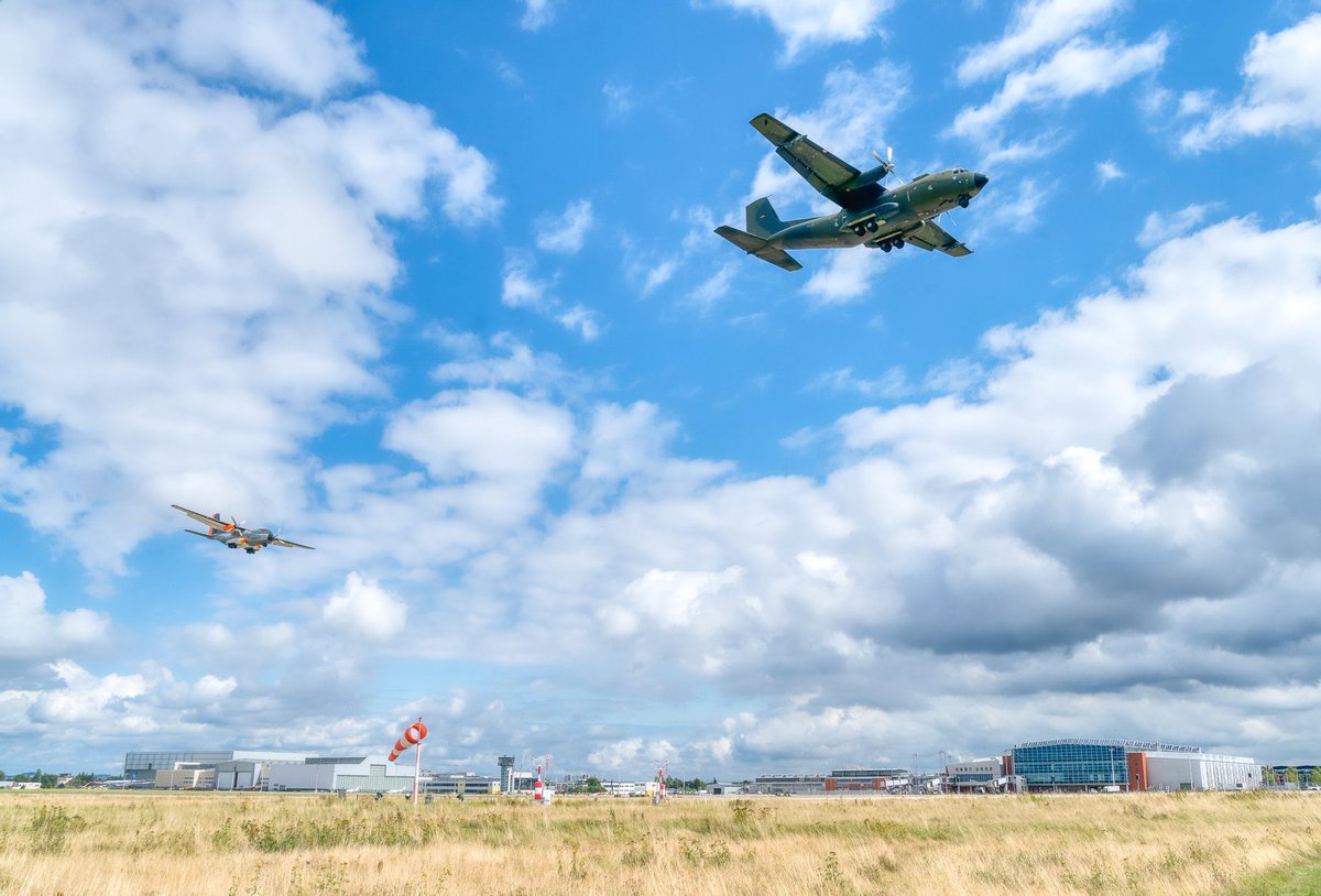 dresden_airport's tweet image. Wir verabschieden uns: Bye, bye #C160 #Transall. Die letzten Flüge führten heute Nachmittag auch über den #DresdenAirport. @Team_Luftwaffe | Fotos: Ronald Bonss