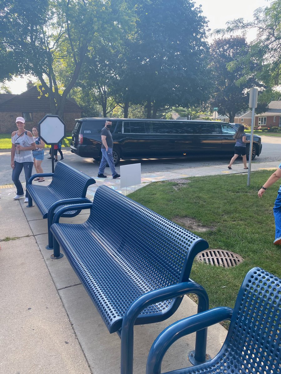 Our first day of the new school year has been outstanding! It has been so much fun to have our students back in the building! 😃 WGS is bursting with joy! ❤️🤍💙@ WaucondaGS118 #d118life #wgs118life