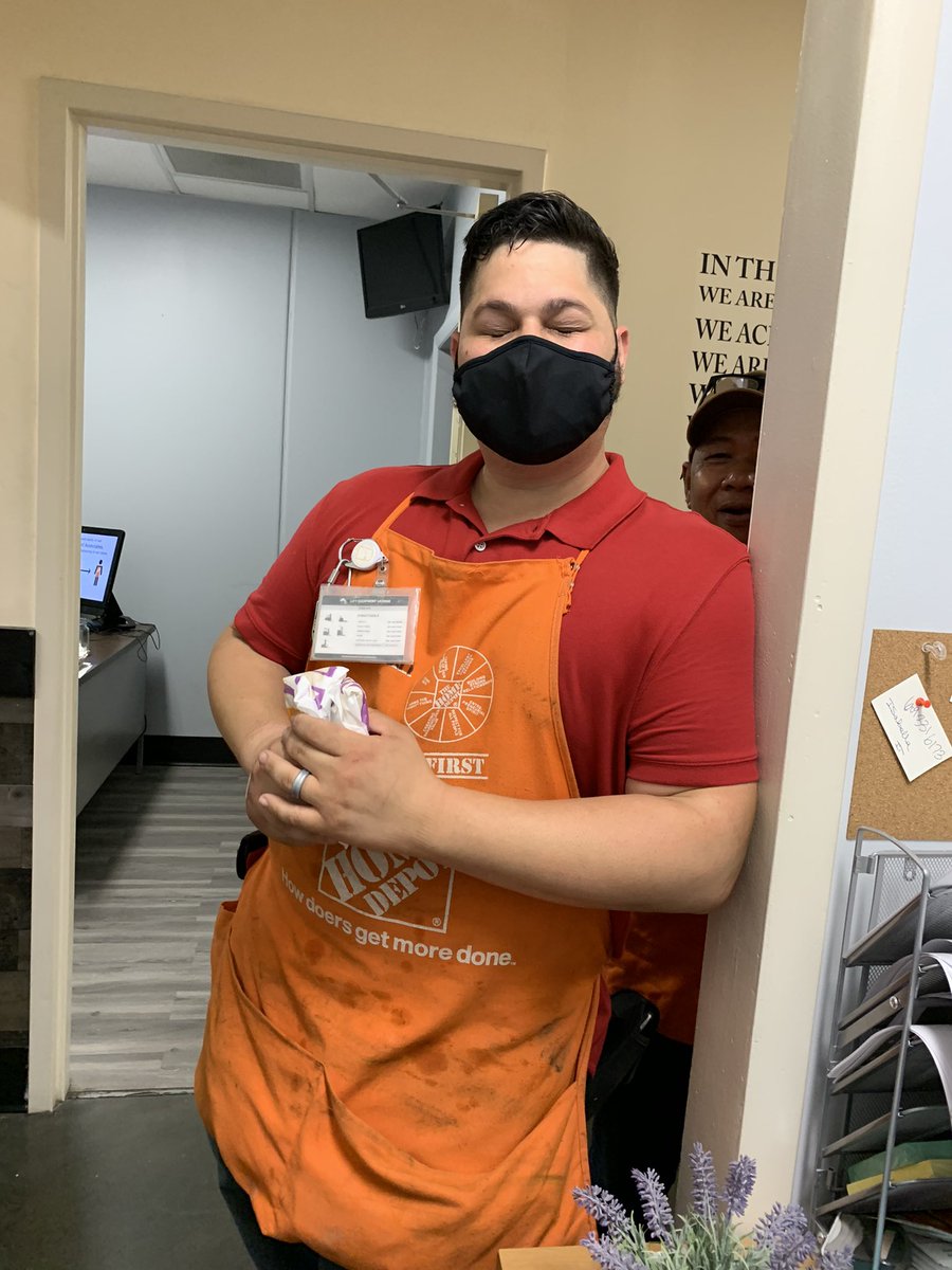 Celebrating over 250 days safe with TACOS!!! Congrats 0976! We appreciate all you do to stay safe and IN FOCUS! #ewingstrong #homedepotstrong #safetymatters #infocus @Bob_Byle