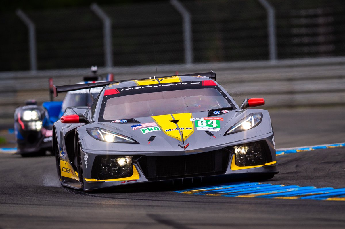 FIAWEC's tweet image. Let's take a moment to appreciate the beauty of LMGTEs. 😍

#WEC #LeMans24