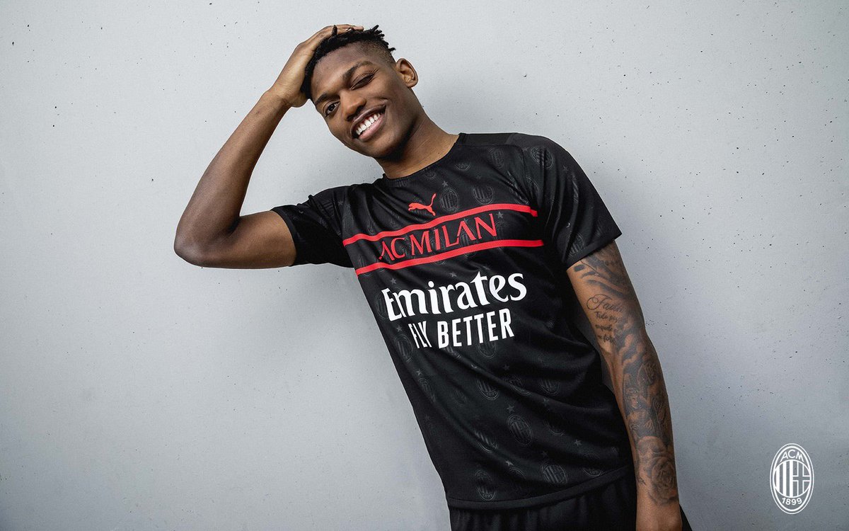 Milan Eye tweet media