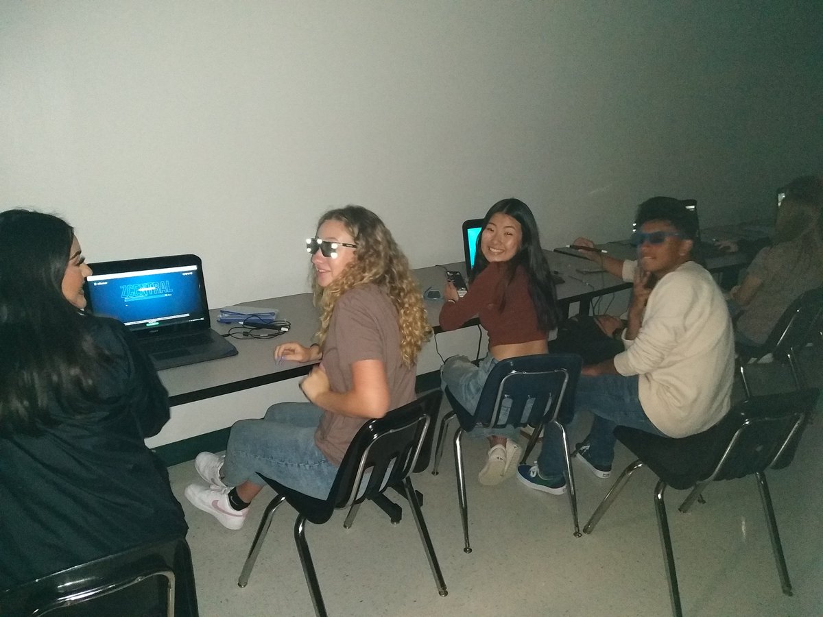 Round two of zSpace for the Practicum in Health Science Students? I think so! <a href="/burleson_cte/">Burleson ISD CTE</a> <a href="/ElkPrincipal/">Mr. Leek</a>